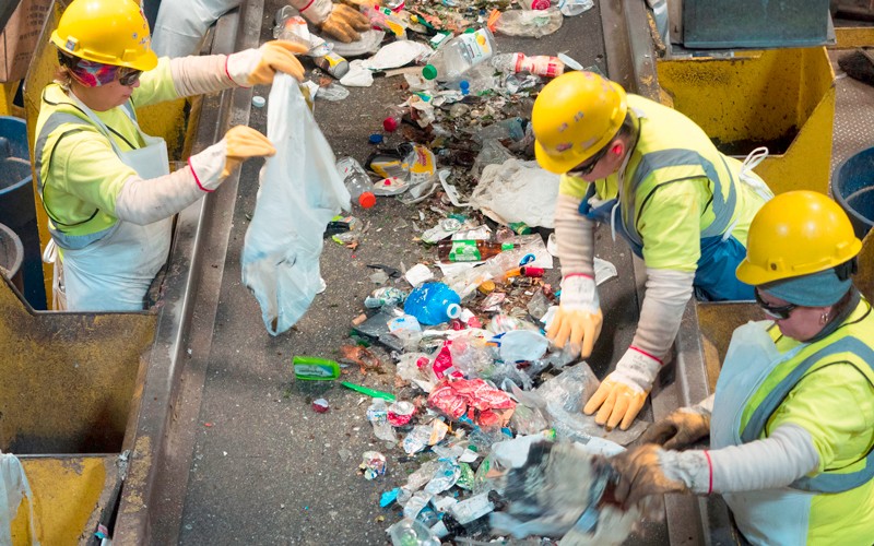 Embalagens disparam na pandemia, mas reciclagem não acompanha