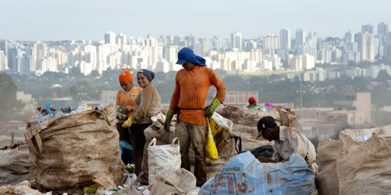 No Brasil, 20 bilionários concentram mais riqueza que 128 milhões de pessoas