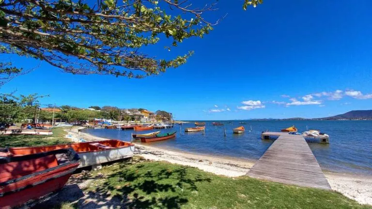 Ação judicial pede demolição de salinas abandonadas na Lagoa de Araruana